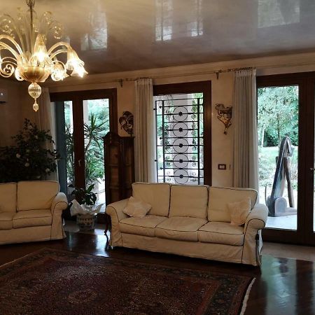 La Casa Sull'Albero Bed & Breakfast Mestre Luaran gambar