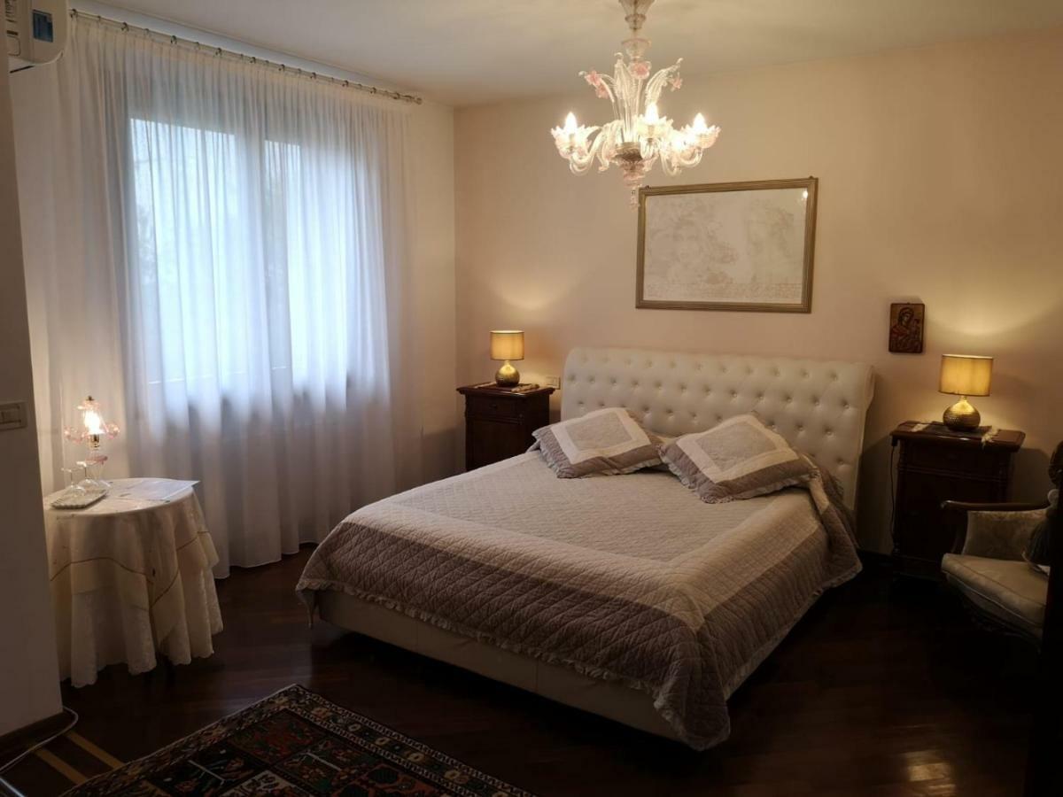 La Casa Sull'Albero Bed & Breakfast Mestre Luaran gambar