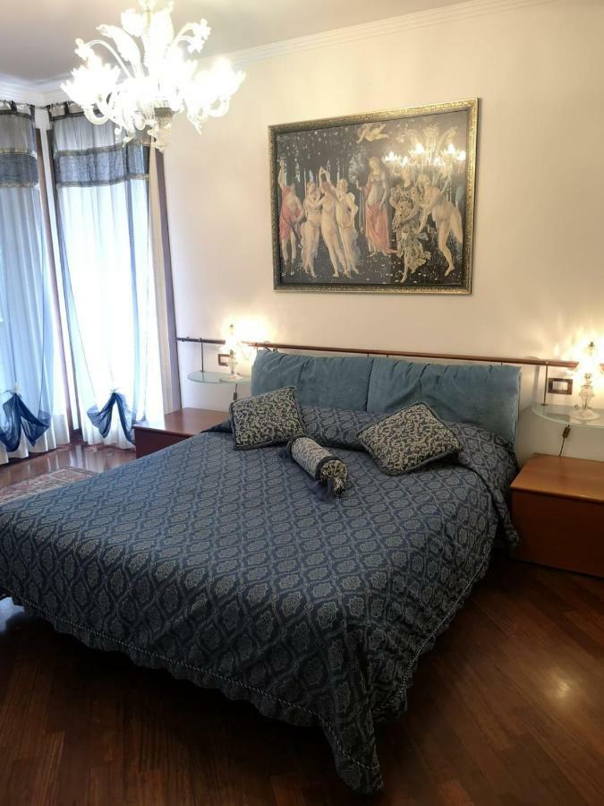 La Casa Sull'Albero Bed & Breakfast Mestre Luaran gambar