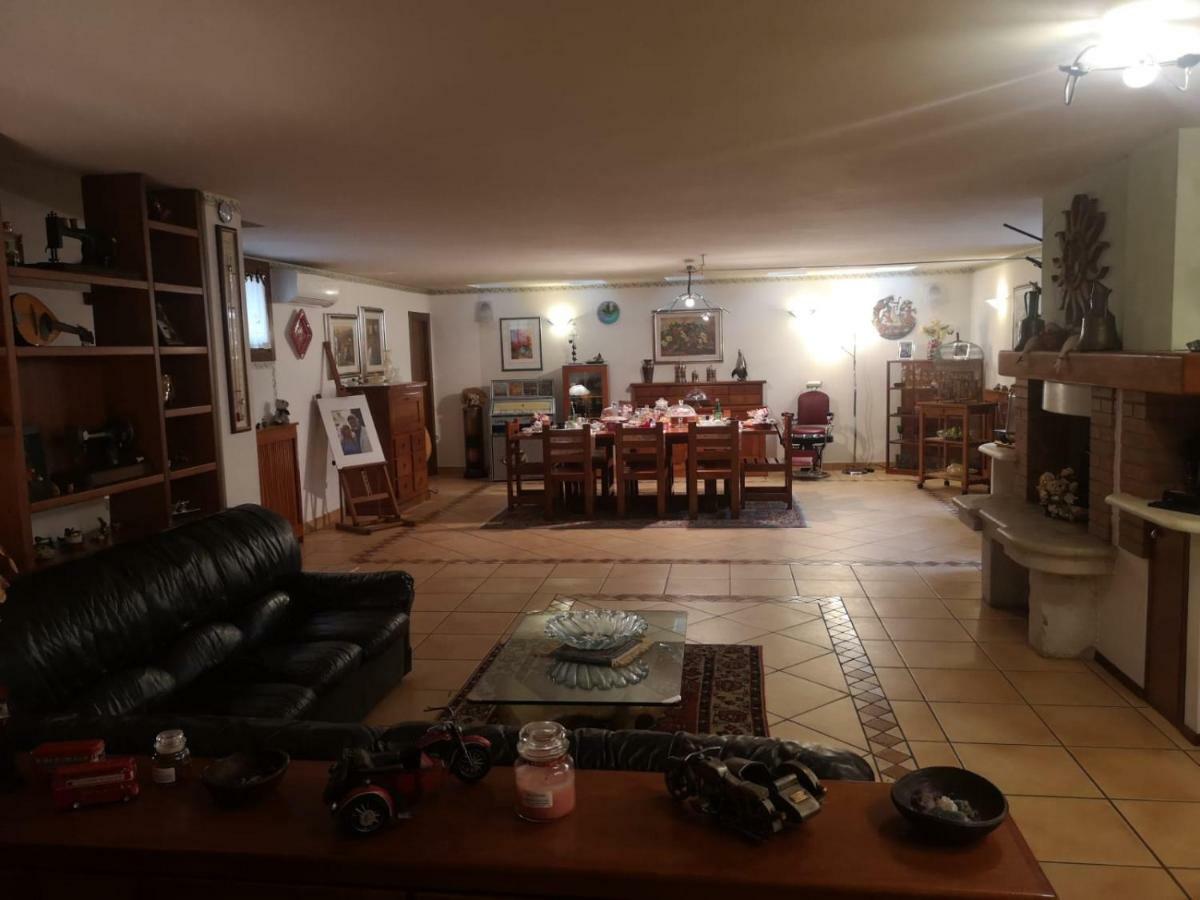 La Casa Sull'Albero Bed & Breakfast Mestre Luaran gambar